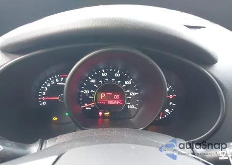 2014 Kia Soul z USA, uszkodzony, nr VIN KNDJN2A20E7098544